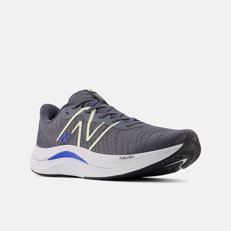 NEW BALANCE FUELCELL PROPEL v4